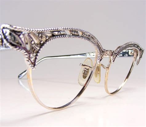 custom eye glasses