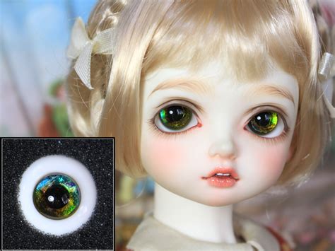 glass doll eyes