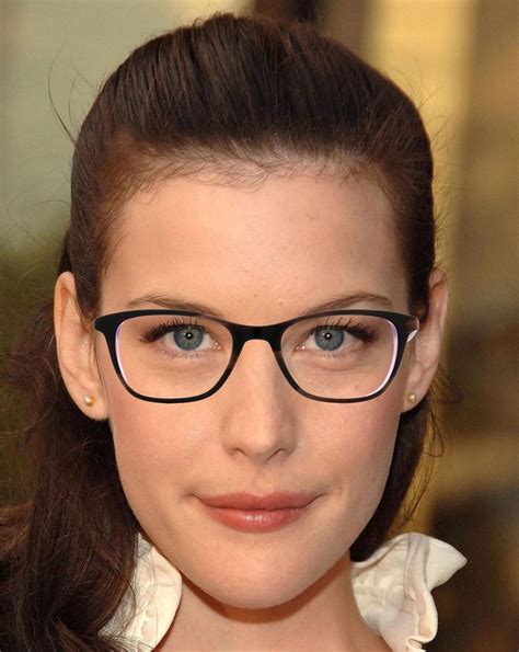 Best eyeglass frames for narrow faces