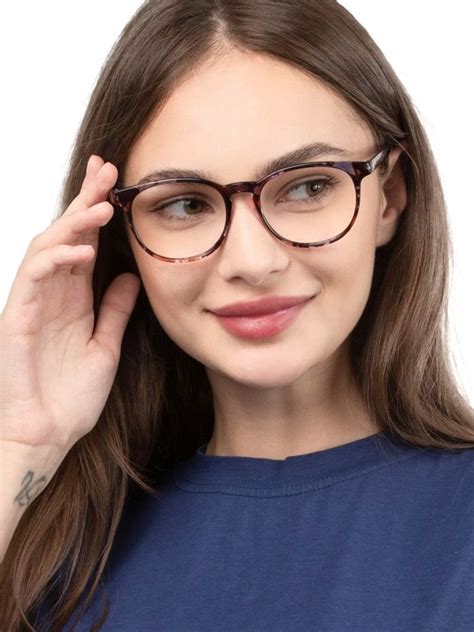 Best eyeglasses for round faces