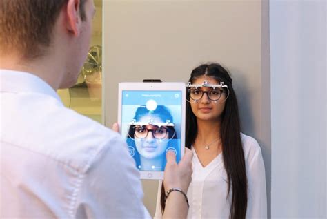 Exploring Innovative Eyewear Technologies for Enhanced Visual Comfort