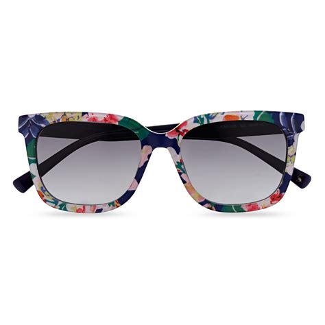 Floral Frames and Pastel Lenses: Embracing Springtime Eyewear