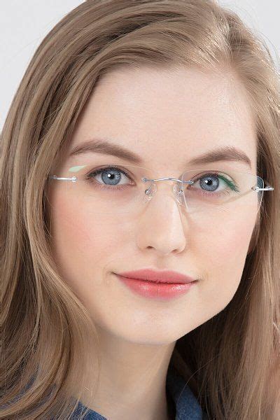 Minimalist eyeglass designs for women