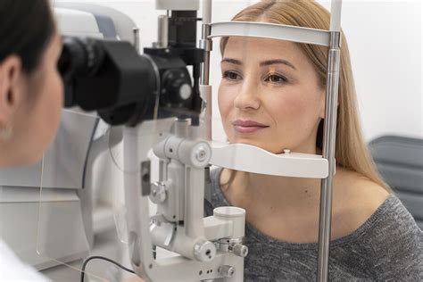 The Importance of Regular Eye Exams for Safety Glasses Wearers