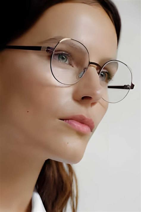 Unique Styles of Eyeglass Frames to Elevate Your Look